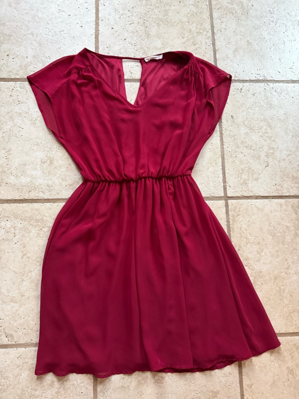 Women's Short Sleeve deep red Dress peephole back
